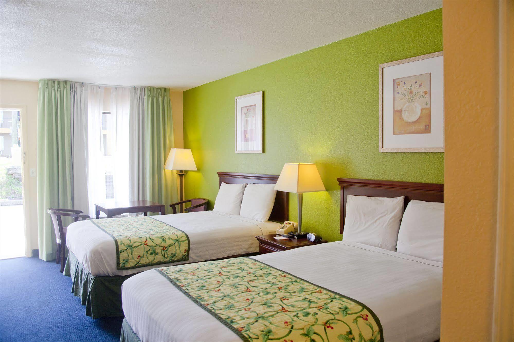 Days Inn By Wyndham ديفونياك سبرنغز المظهر الخارجي الصورة